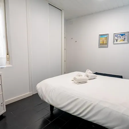 Geysotur Aligrama 34 アパート *